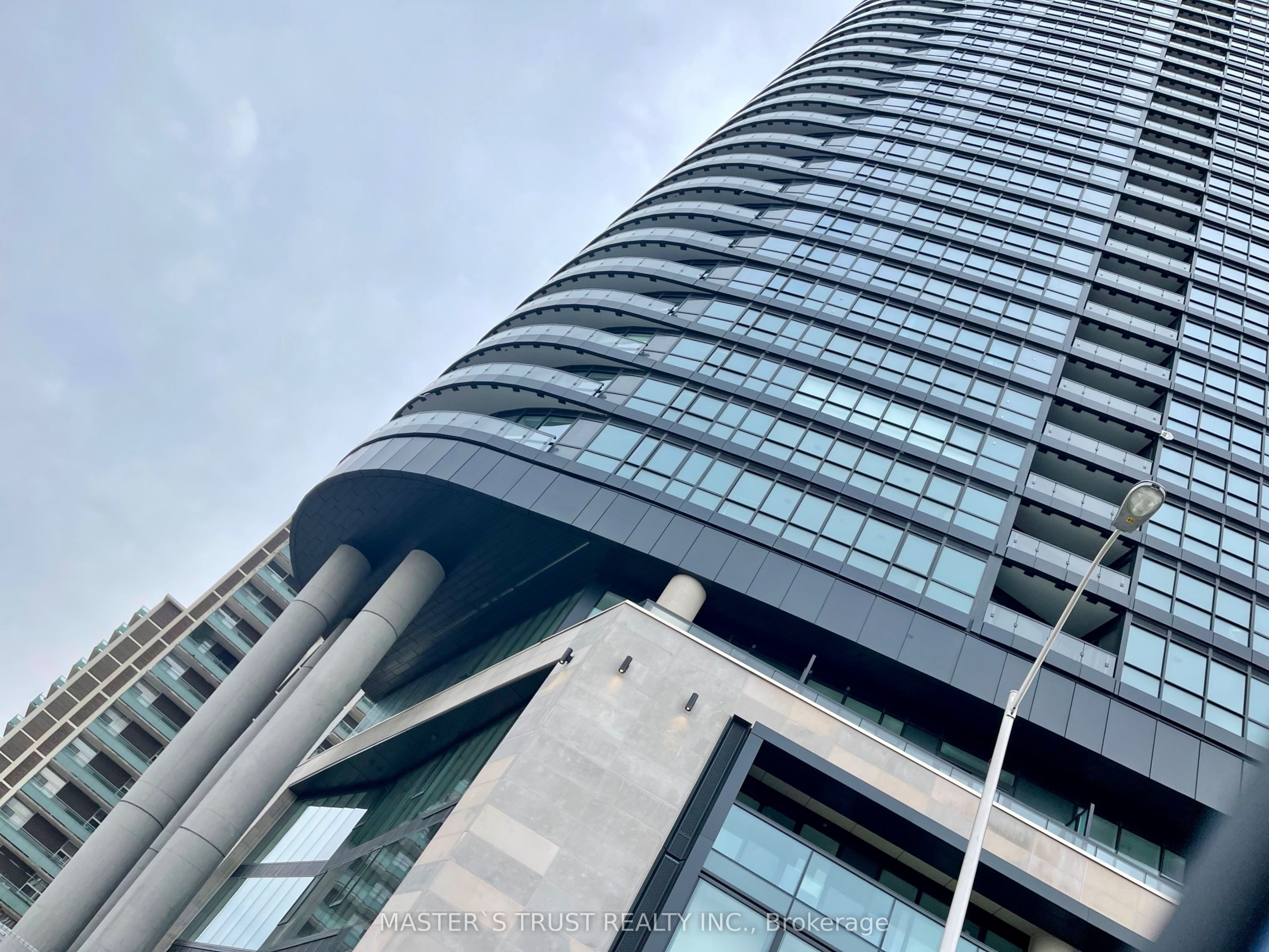 Additional image 6 of 207-575 Bloor Street E, Toronto, ON, M4W 0B2
