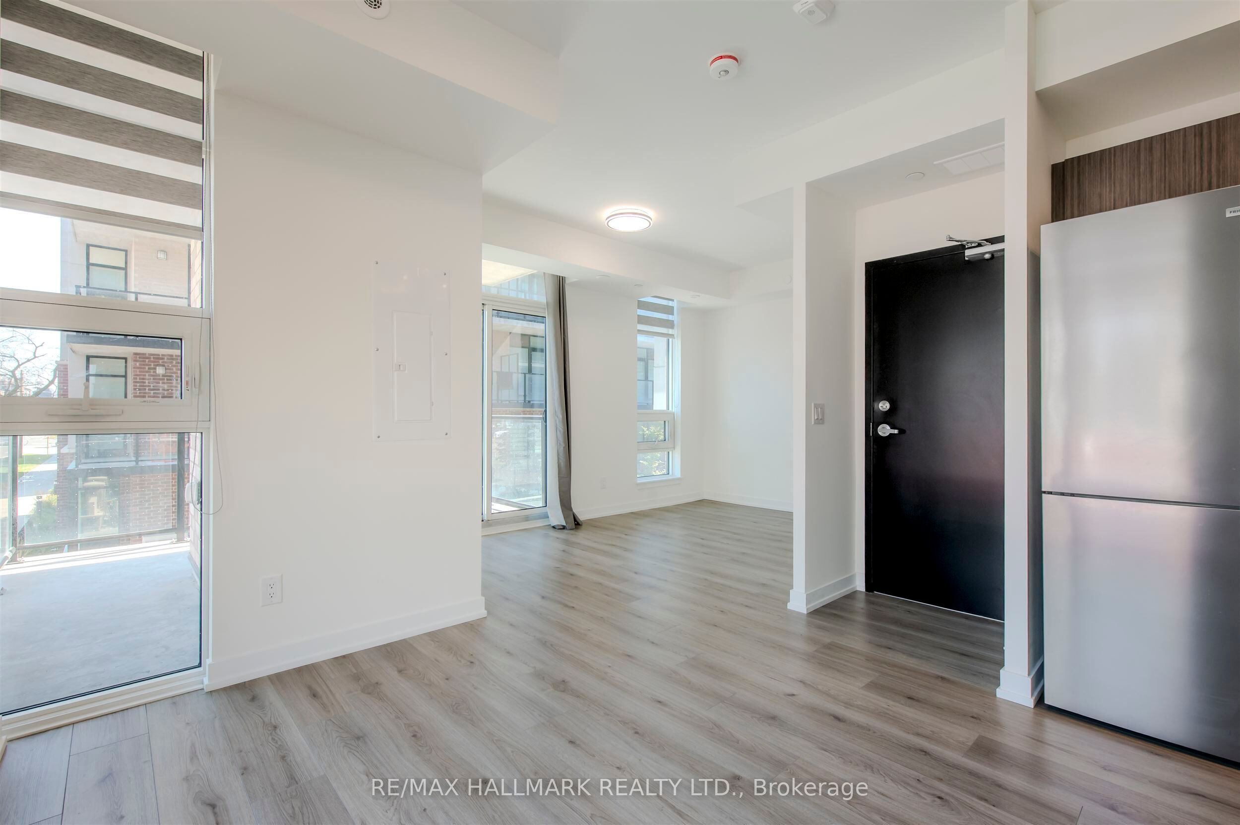 Additional image 5 of 2nd floor-35-851 Sheppard Avenue W, Toronto, ON, M3H 0E8