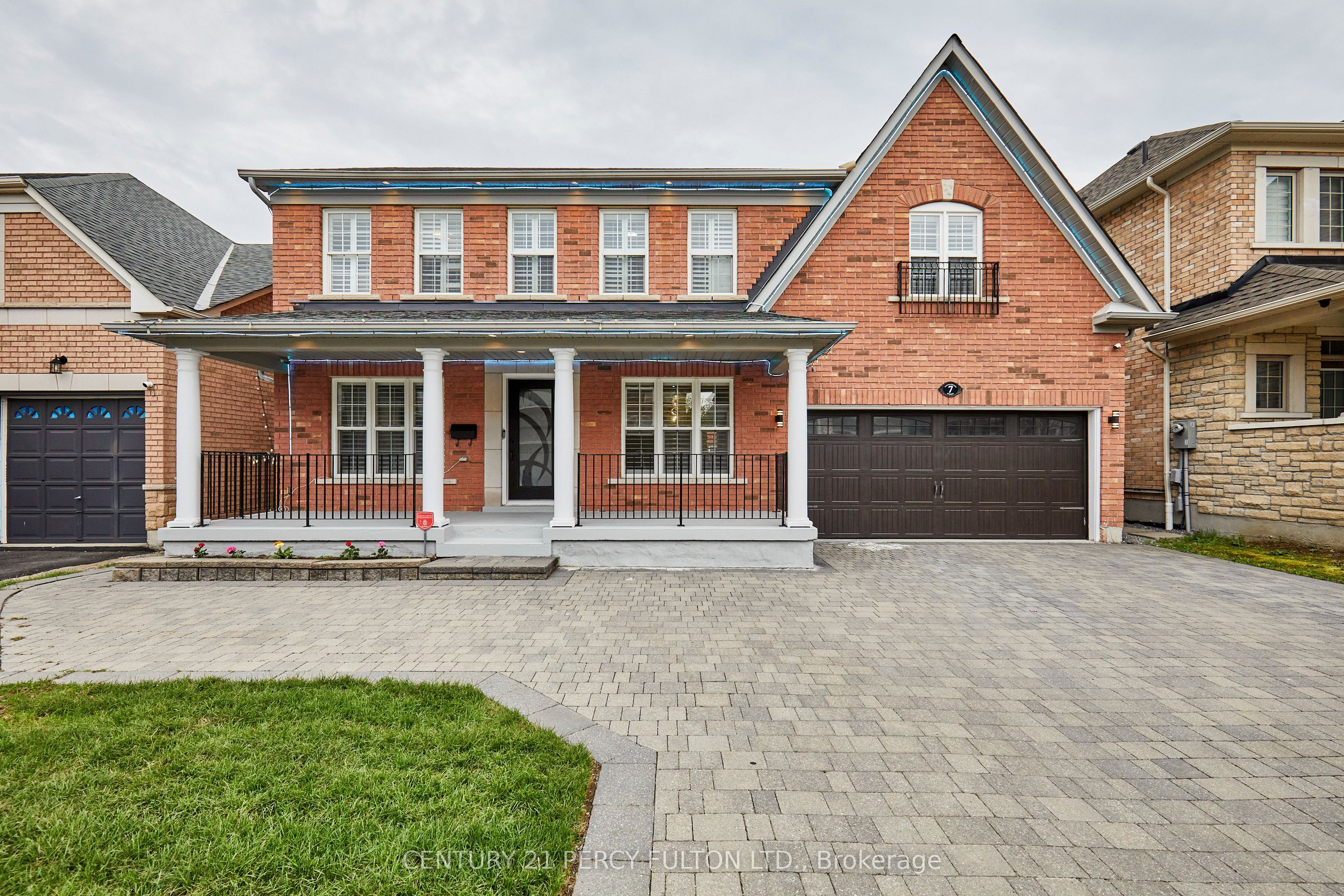 7 Schoolbridge Street, Ajax, ON, L1T 4Z2
