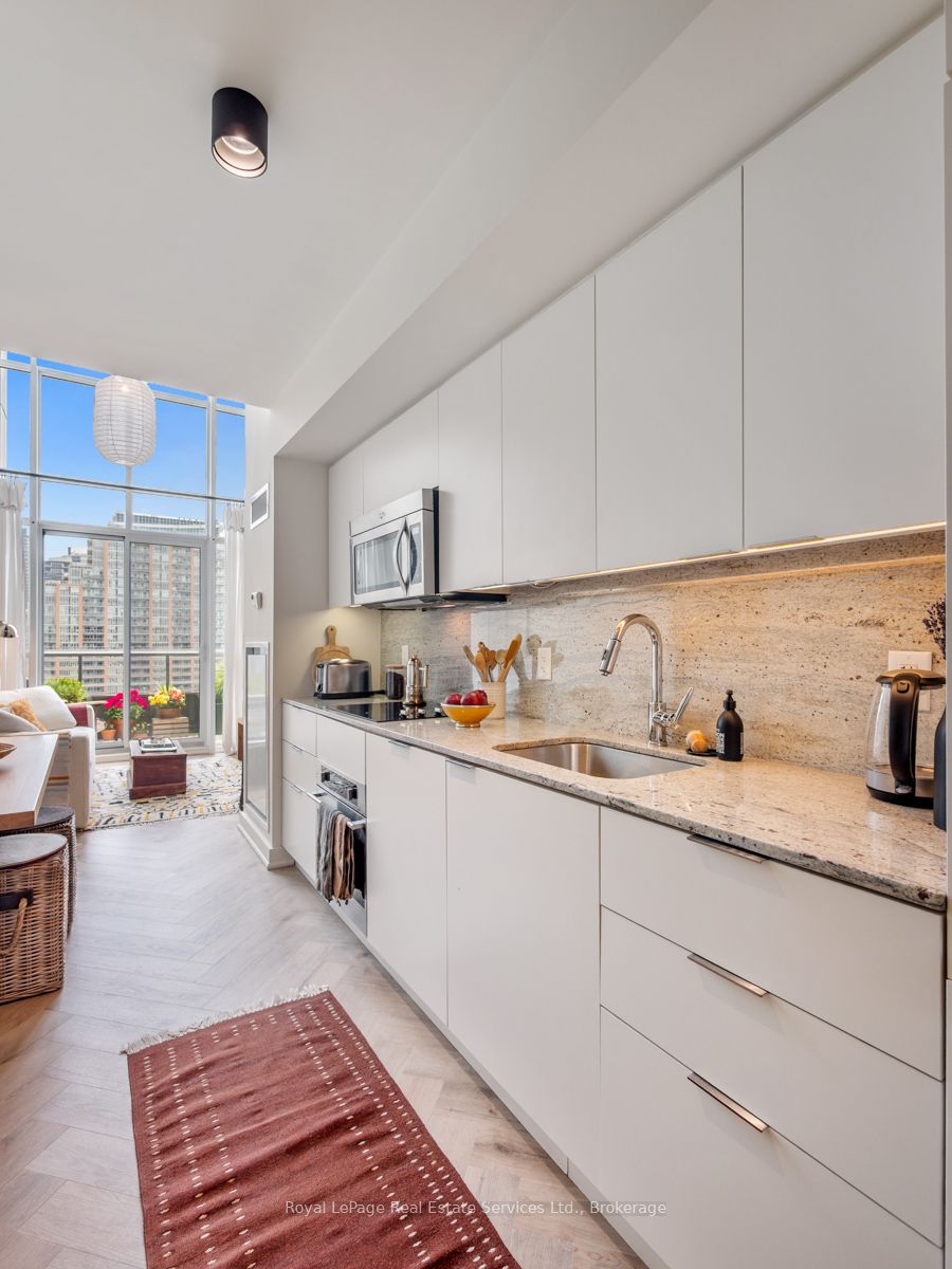 Additional image 3 of 729-5 Hanna Avenue, Toronto, ON, M6K 0B3