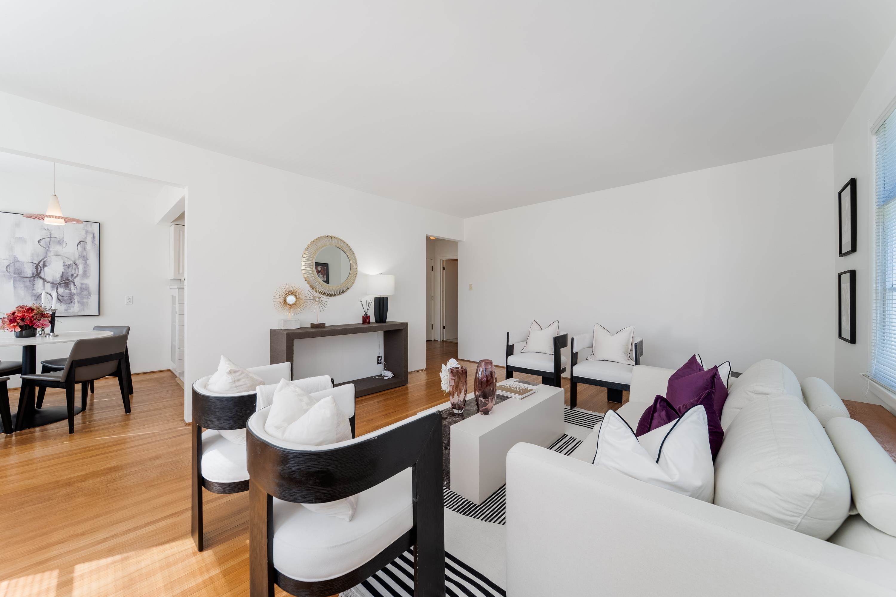 Additional image 4 of 307-1565 Burnaby Street, Vancouver, BC, V6G 1X1