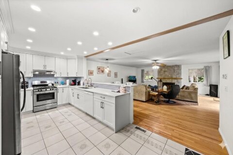 Additional image 8 of 19607 Somerset Drive, Pitt Meadows, BC, V3Y 2L4