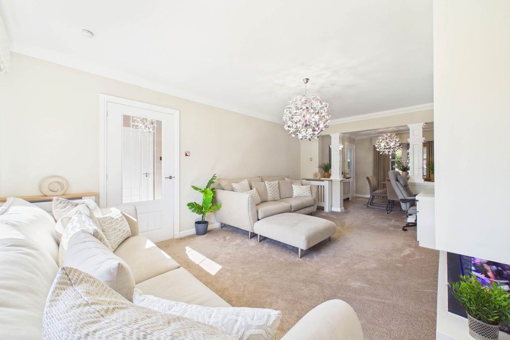 Additional image 5 of 5 bed detached house for saleDarwin Avenue, Motherwell ML1