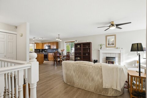 Additional image 8 of 33275 Cherry Avenue, Mission, BC, V2V 2V3