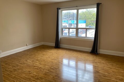 Additional image 8 of 651 St Clair Avenue W, Toronto, ON, M6C 1A7