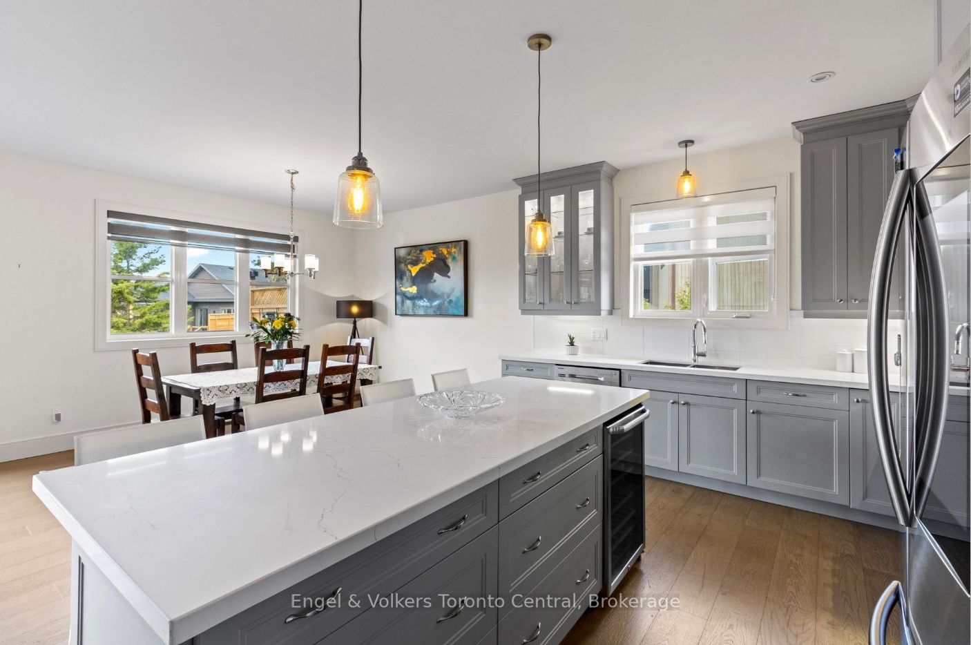 Additional image 5 of 14 Thomas Street, Wasaga Beach, ON, L9Z 2Y9