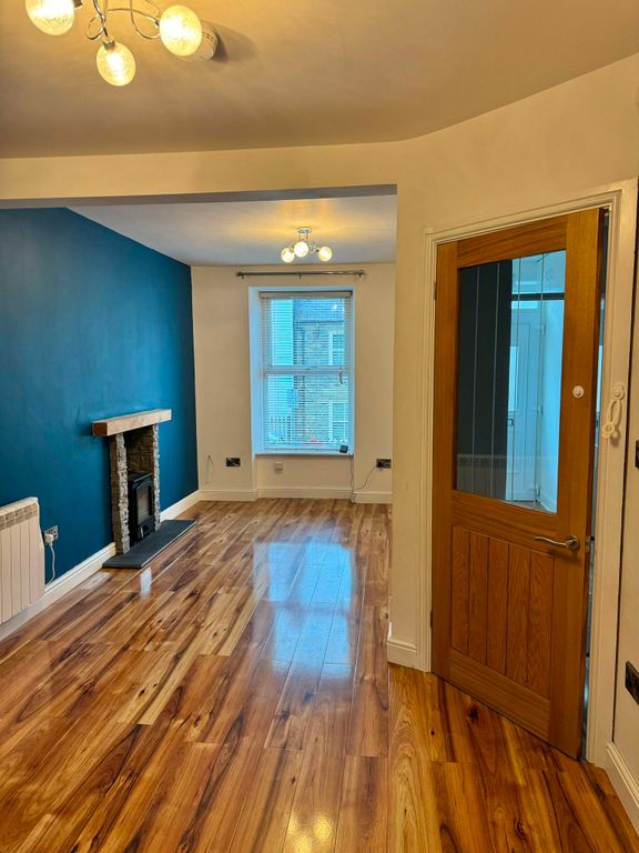 Additional image 5 of 3 bed terraced house to rentTalarfor, Stryd Y Plas, Nefyn, Pwllheli LL53