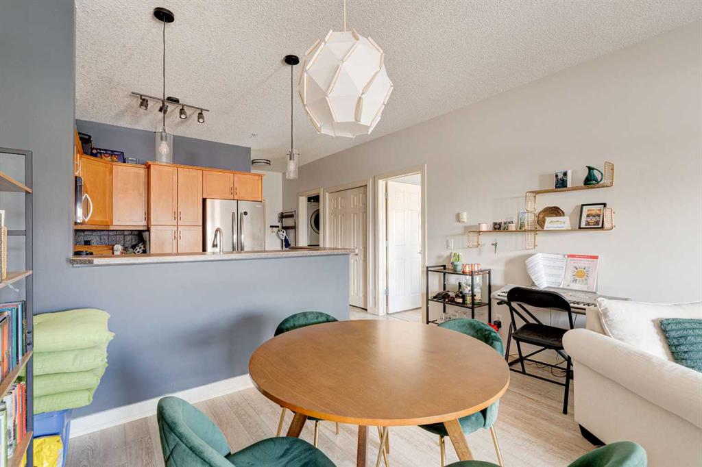 Additional image 5 of 307-1408 17 Street SE, Calgary, AB, T2G 5S8