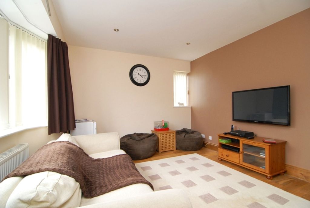 Additional image 6 of 4 bed detached house to rentWest End Avenue, Harrogate HG2