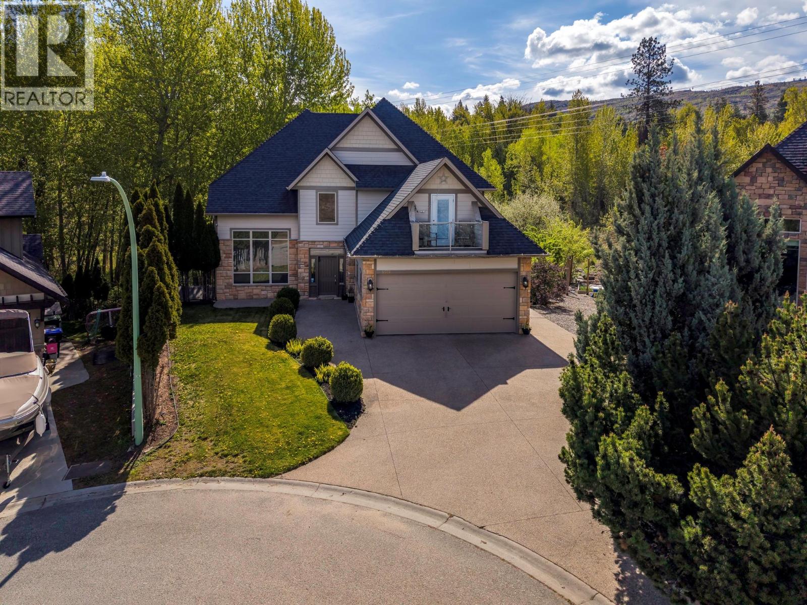 5037 Treadgold Court, Kelowna, BC, V1W5B4