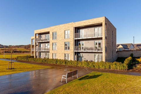 40/1, Meadowsweet Drive, Cammo, Edinburgh EH4