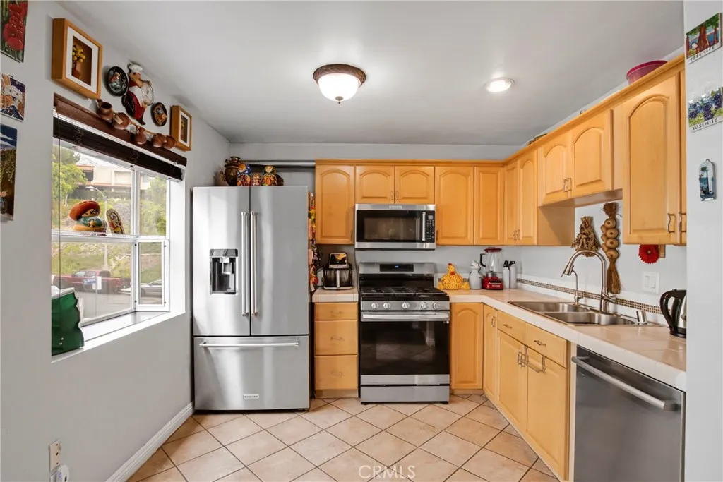 Additional image 10 of 9562 Via Bernardo, Burbank, CA 91504