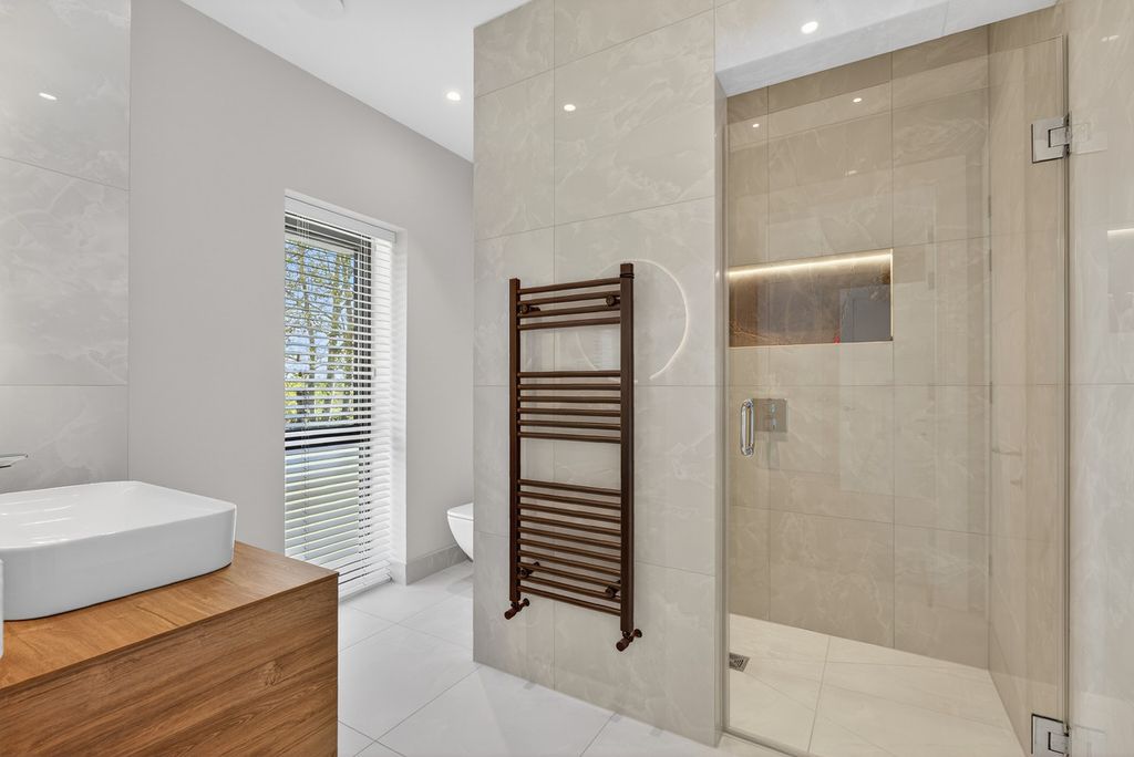 Additional image 32 of 5 bed detached house for saleDorney Reach Road Dorney Reach Maidenhead, Berkshire SL6
