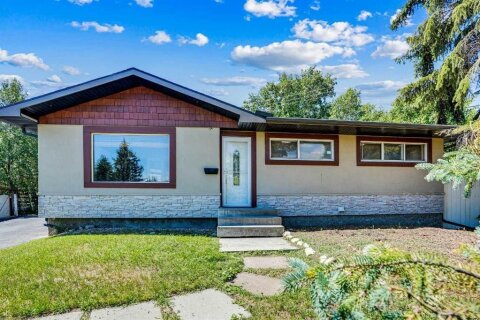 Additional image 7 of 52 Harrow Crescent SW, Calgary, AB, T2V 3A9