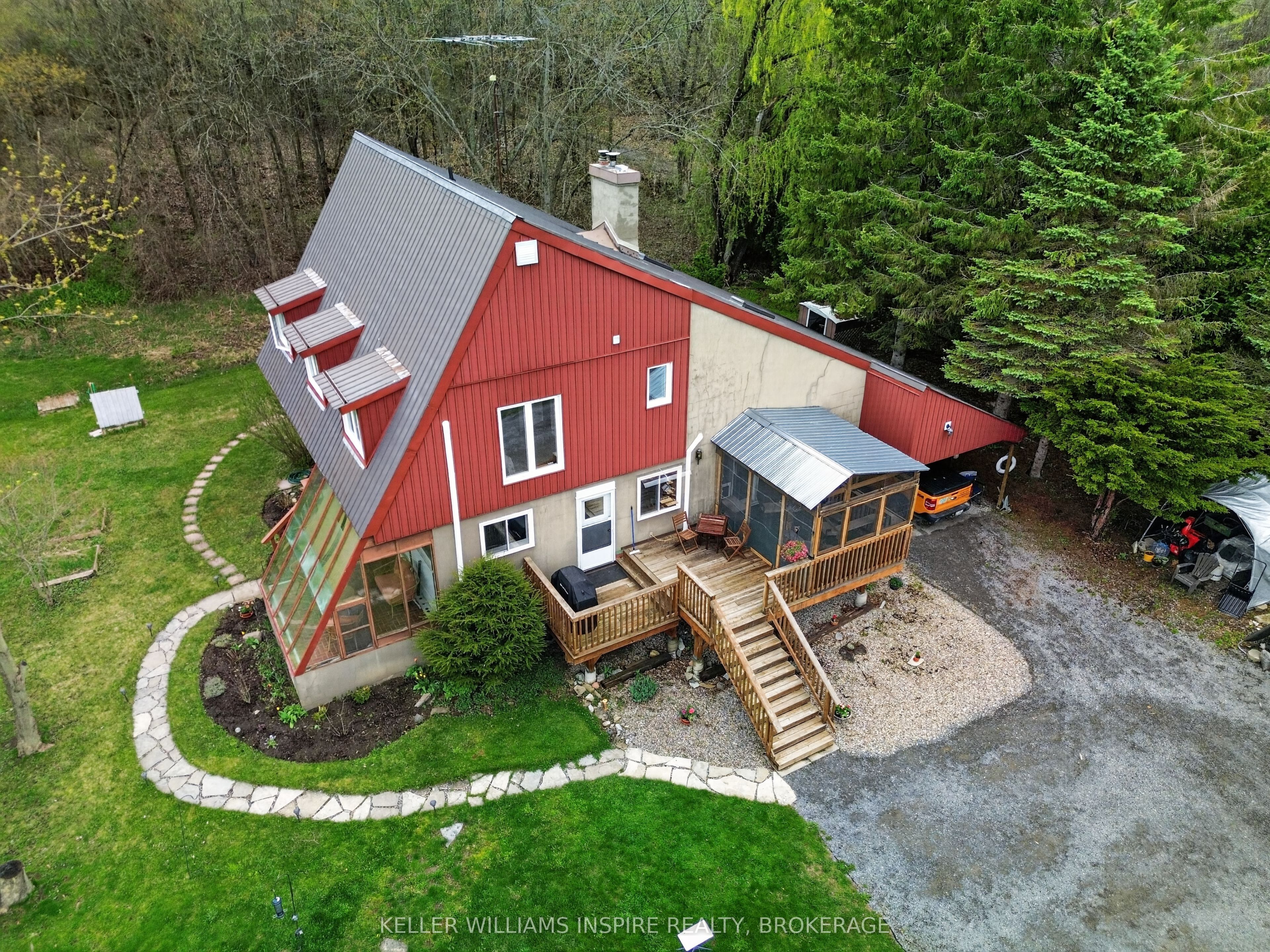 26 Howe Island Ferry Road, Kingston, ON, K7L 4V1