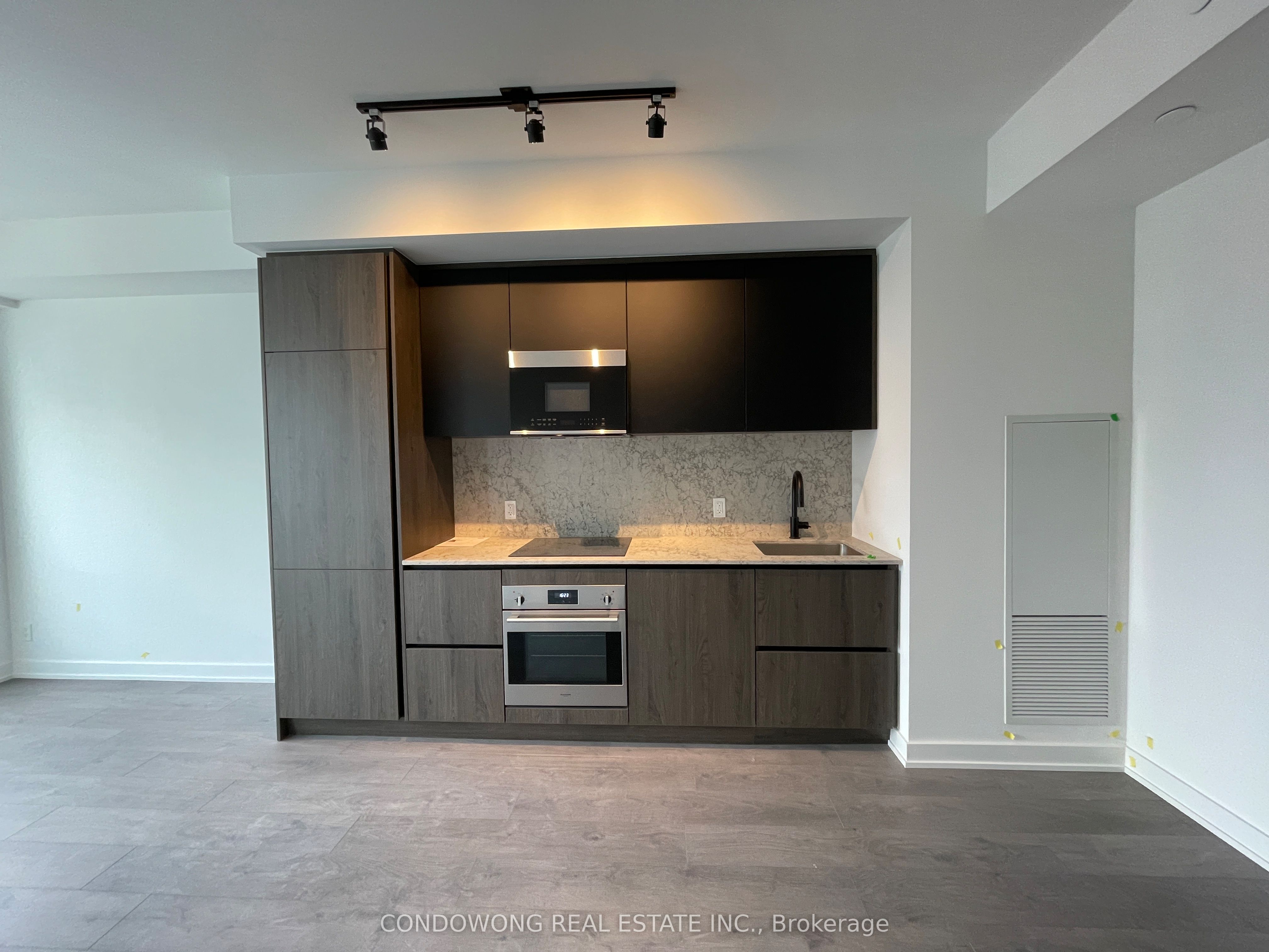 Additional image 2 of 4207-108 Peter Street, Toronto, ON, M5V 0W2