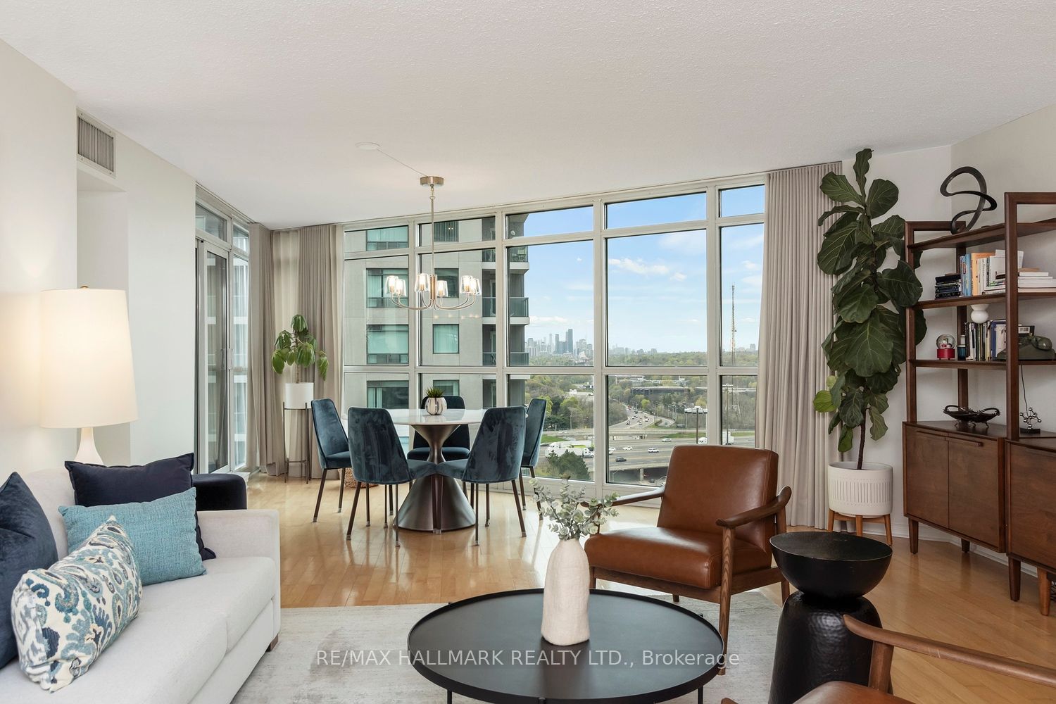 Additional image 3 of 1902-28 Harrison Garden Boulevard, Toronto, ON, M2N 7B5