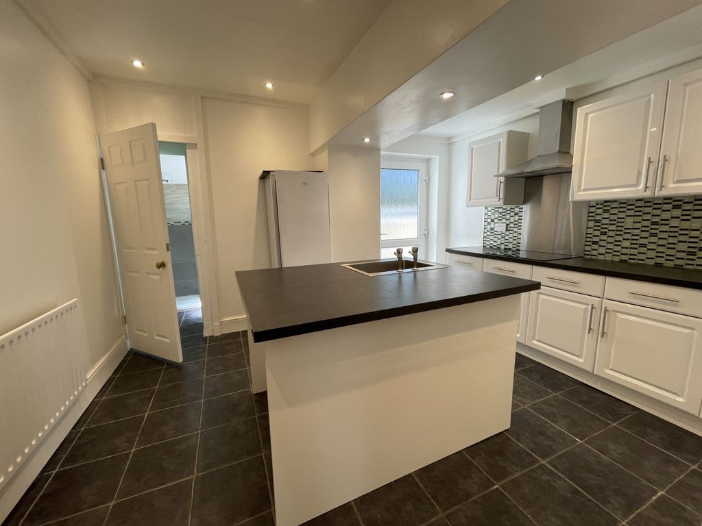 Additional image 3 of 2 bed terraced house to rentLinden Grove, Douglas, Isle Of Man IM2