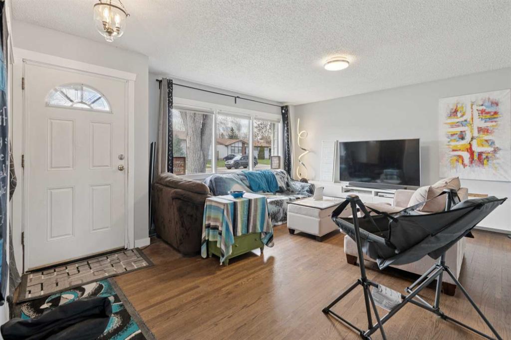 Additional image 6 of 9812 2 Street SE, Calgary, AB, T2J 0W2