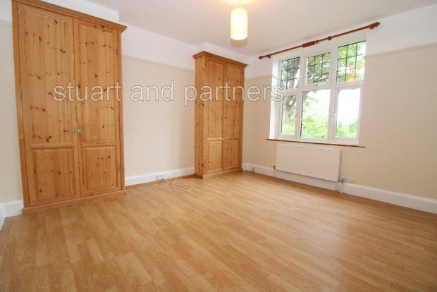 Additional image 10 of 4 bed semi-detached house to rentOathall Road, Haywards Heath RH16