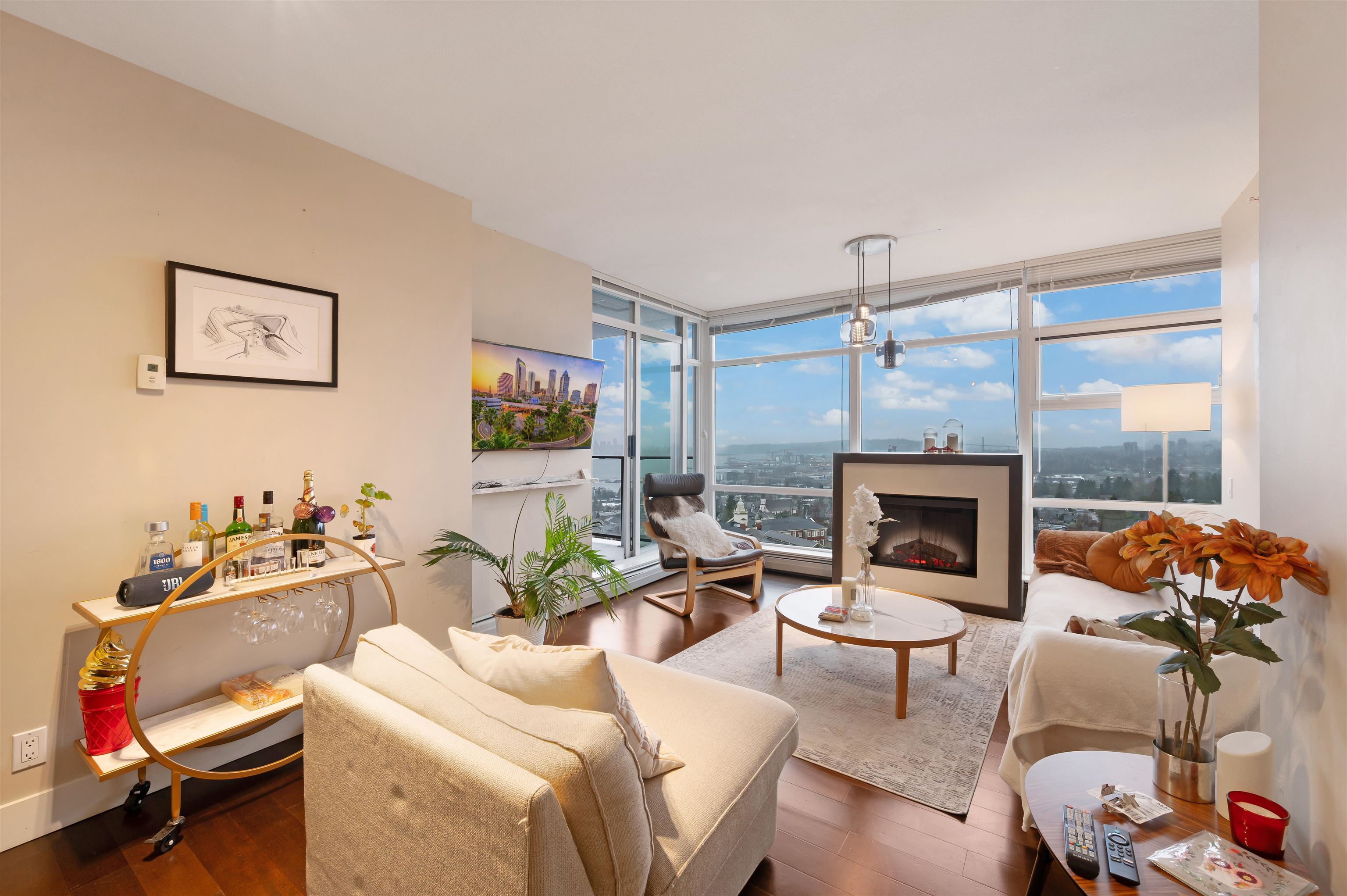 1304-1320 Chesterfield Avenue, North Vancouver, BC, V7M 0A6