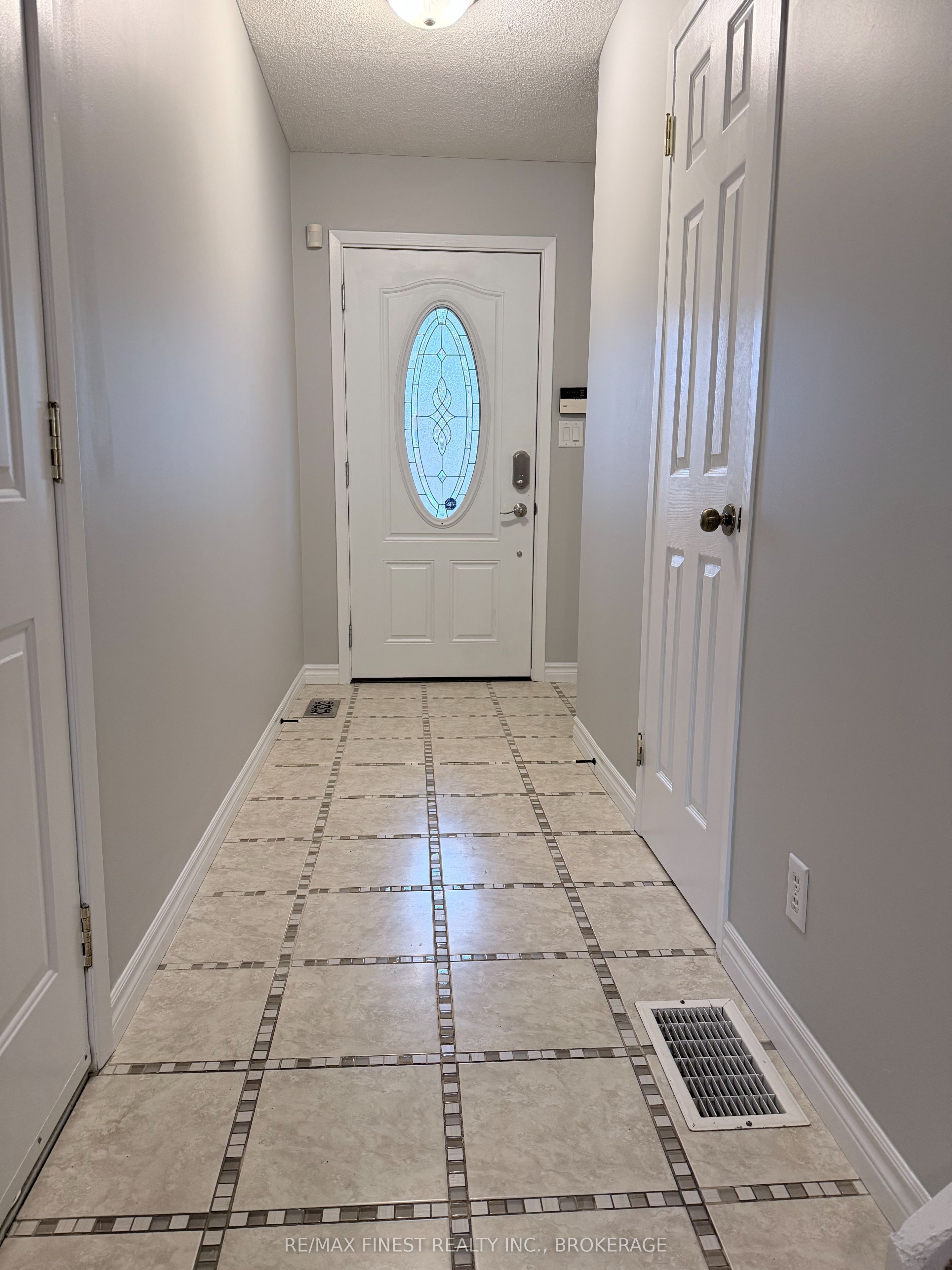 Additional image 2 of 936 Killarney Crescent, Kingston, ON, K7M 8E1
