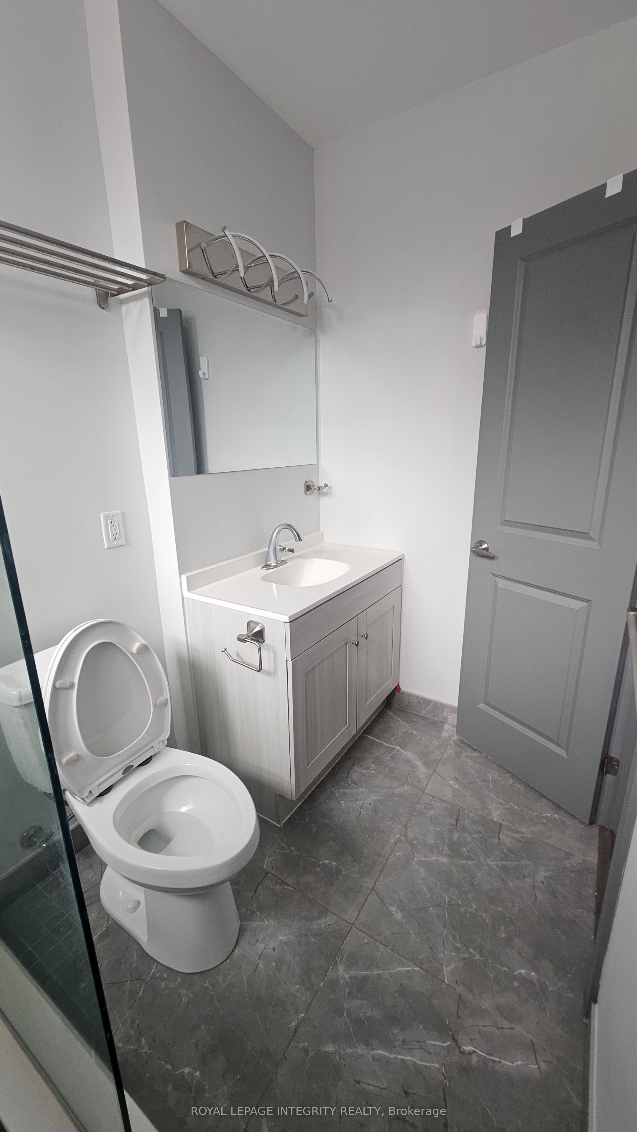 Additional image 6 of S08-61 Parent Avenue, Ottawa, ON, K1N 7A7