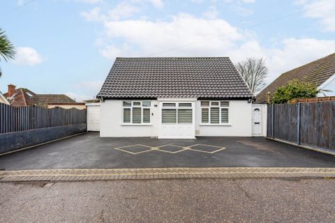 Three Mile Lane, New Costessey NR5