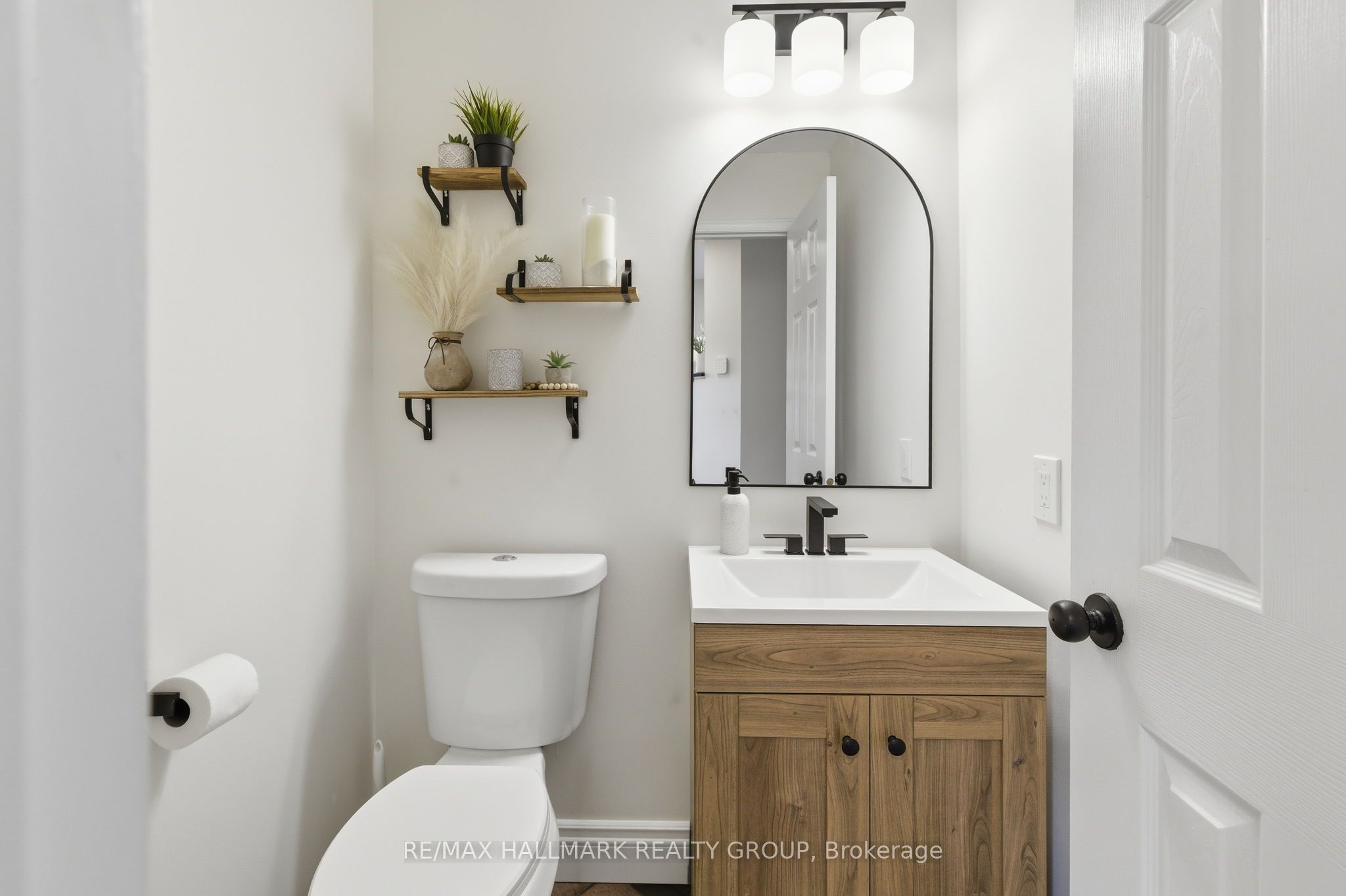 Additional image 6 of 11 Binbury Way, Ottawa, ON, K1T 4B7