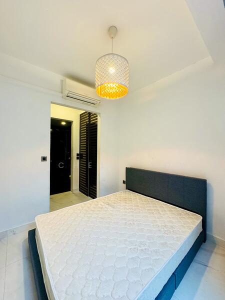12 Devonshire Road photo 3