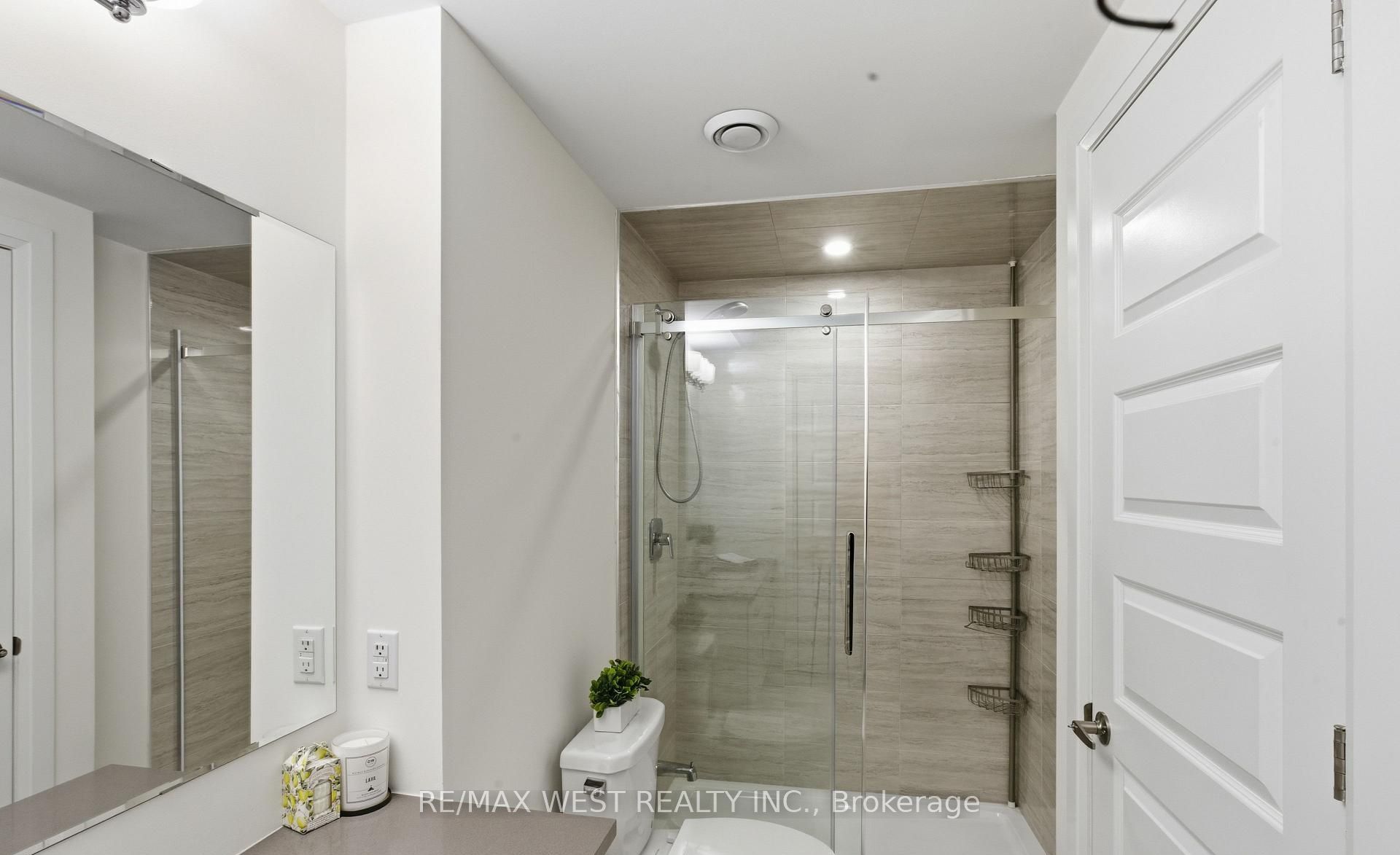 412-2 Adam Sellers Street, Markham, ON, L6B 1P2