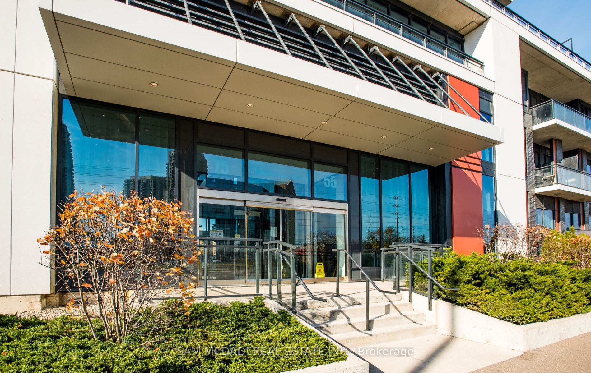 Additional image 3 of 1602-55 Eglinton Avenue W, Mississauga, ON, L5R 0E5