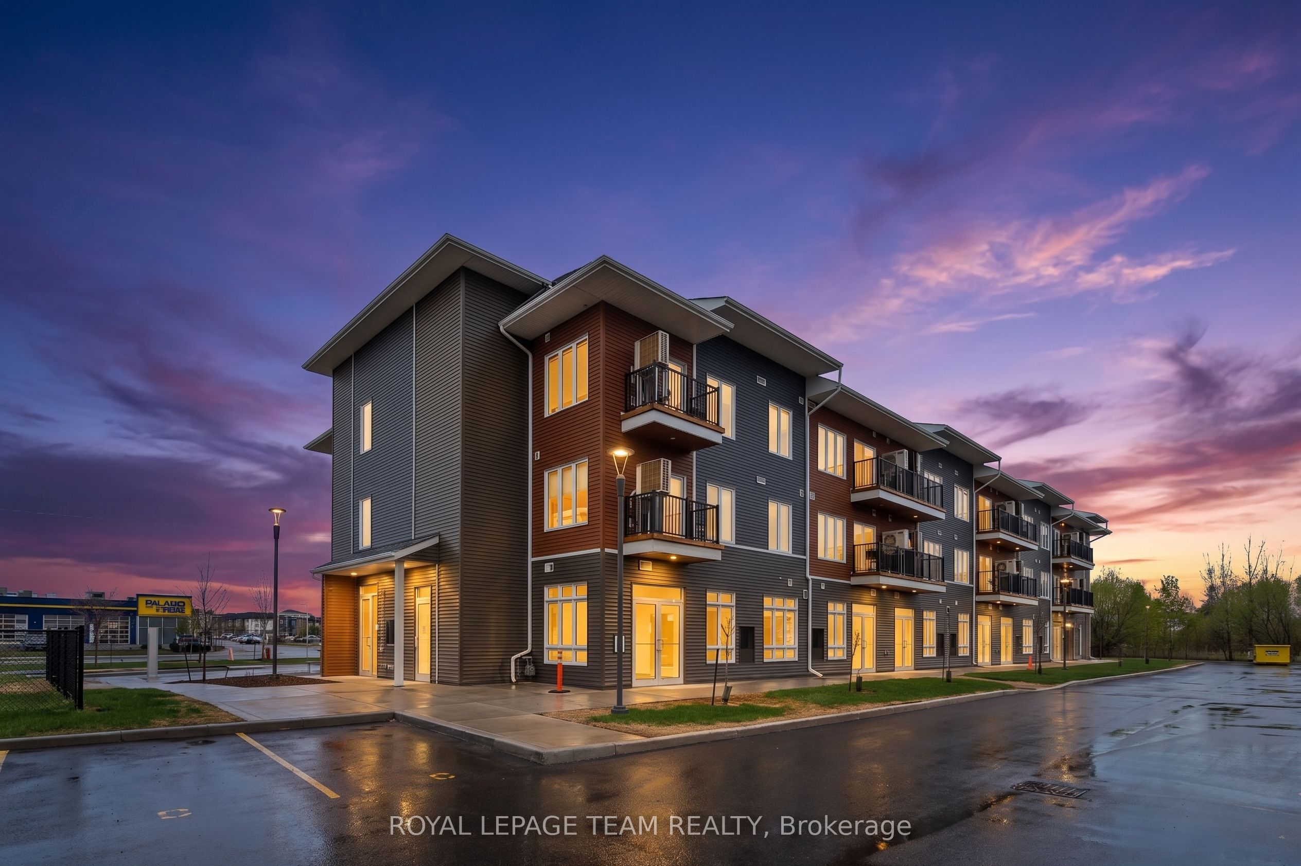 203-3600 Brian Coburn Boulevard, Ottawa, ON, K4A 5T8