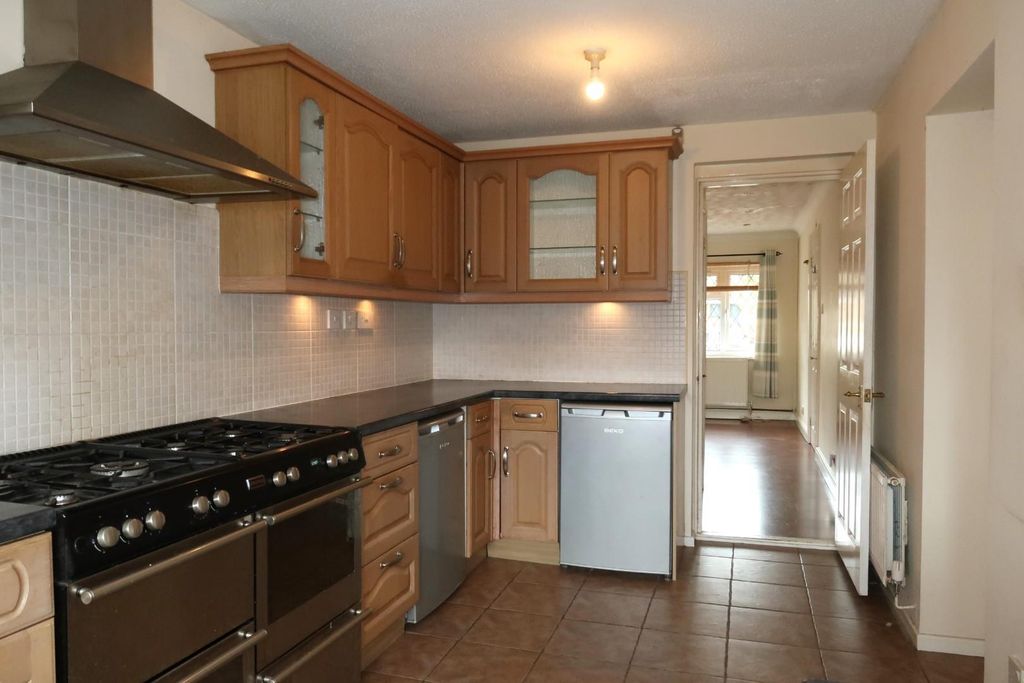 Additional image 9 of 4 bed property to rentSpencer Drive, Llandough, Penarth CF64