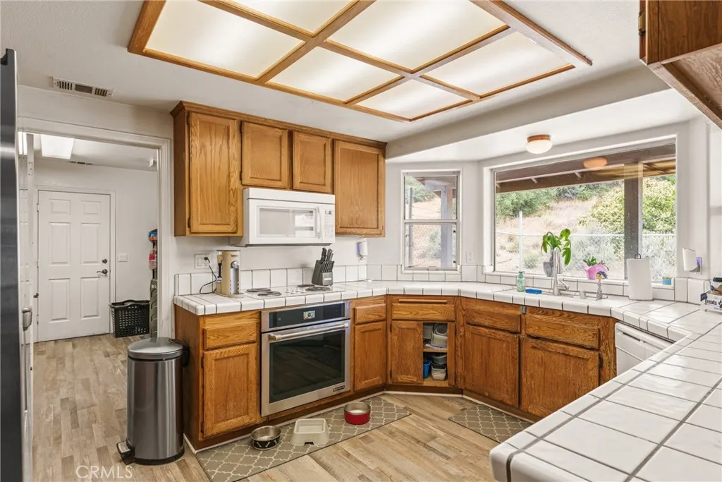 Additional image 45 of 6861 Oak Hill Road, Oak Hills, CA 92344
