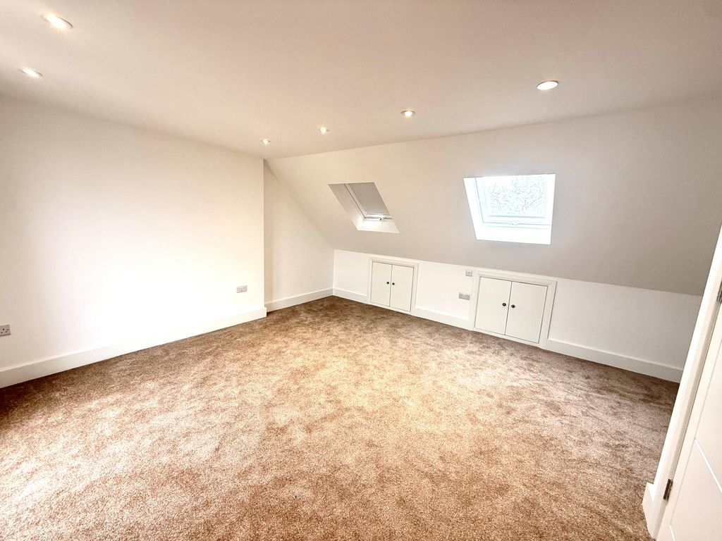 Additional image 3 of 3 bed property to rentSaxville Road, Orpington BR5