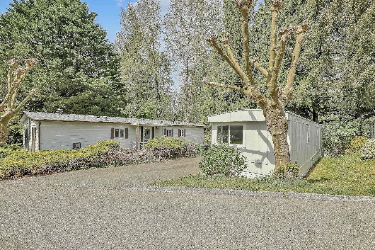 77-8220 King George Boulevard, Surrey, BC, V3W 6E1
