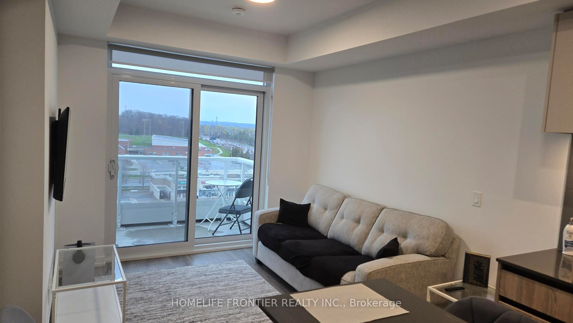 Additional image 3 of 813-8 Beverley Glen Boulevard, Vaughan, ON, L4J 0L5