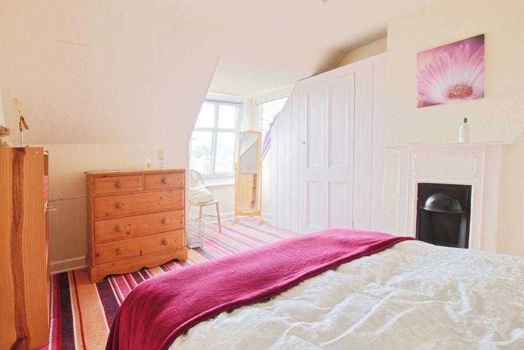 Additional image 10 of 6 bed semi-detached house for saleNewland Park, Hull HU5