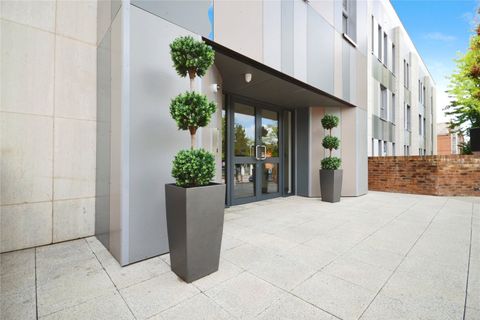 Kings Road, Reading RG1