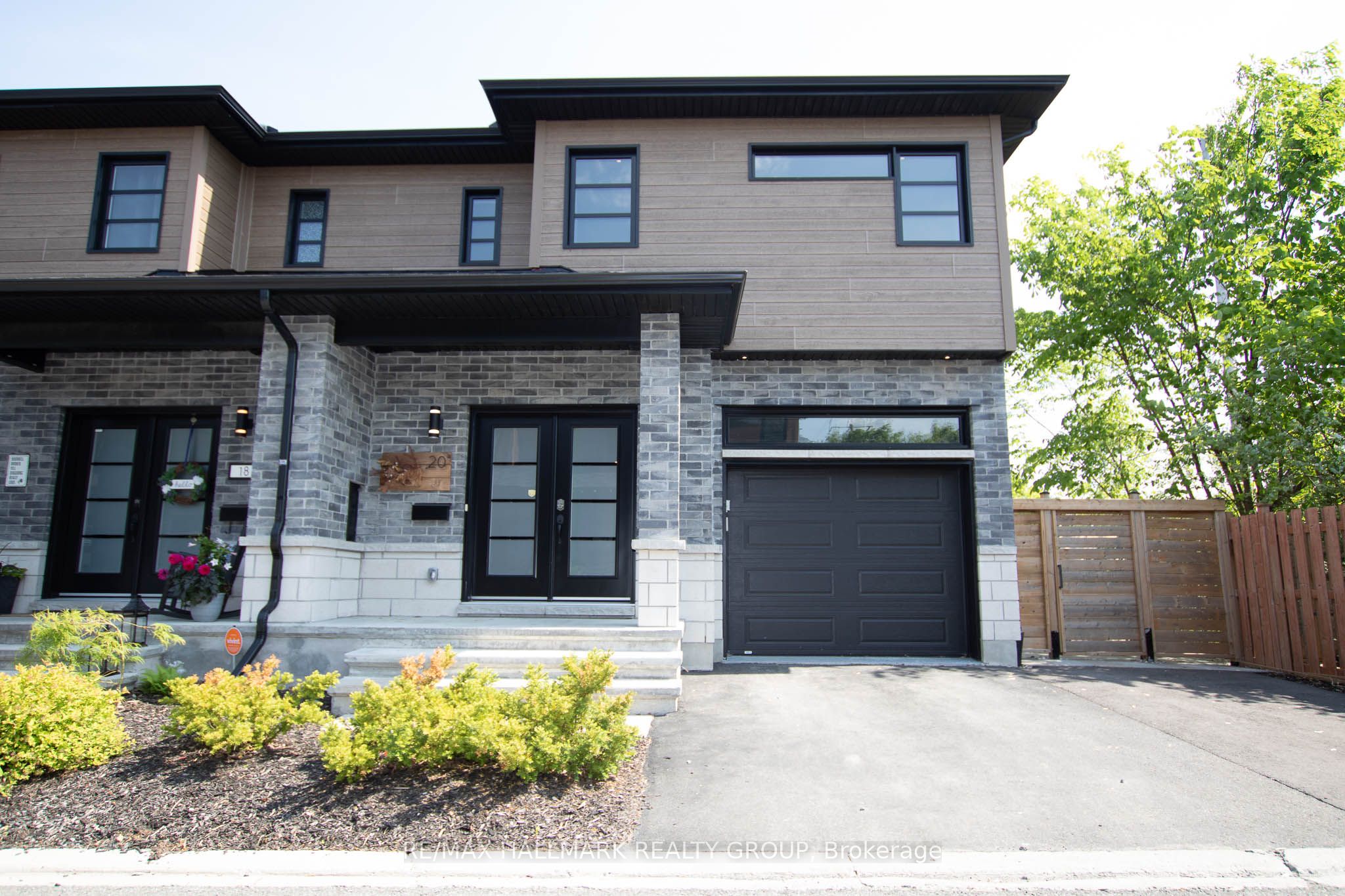 20 Aquamarine Private, Ottawa, ON, K1C 1M4