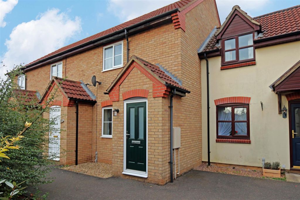 2 bed terraced house to rentBlackthorn, Stamford PE9