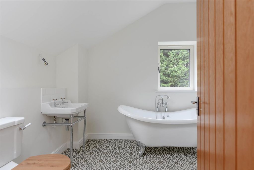Additional image 20 of 4 bed detached house for sale15B Main Road, Duston, Northampton NN5