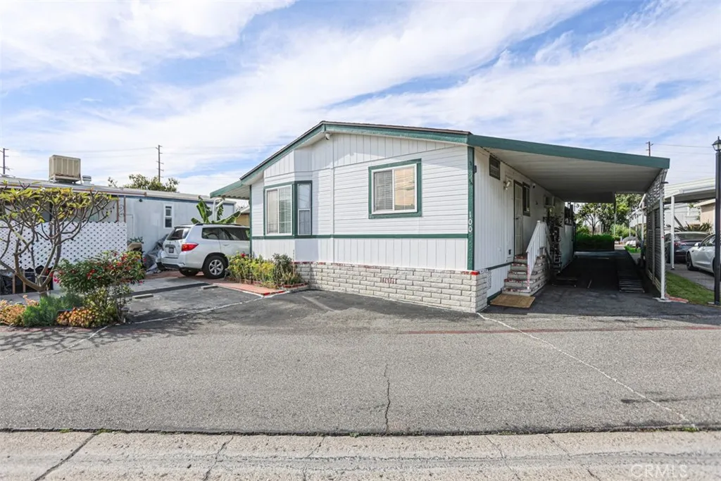 7887 Lampson Ave Unit 100, Garden Grove, CA 92841