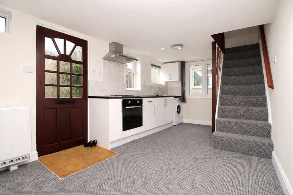 Additional image 2 of 1 bed detached house to rentButts Road, Alton, Hampshire GU34