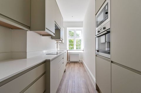 Gloucester Avenue, Primrose Hill, London NW1