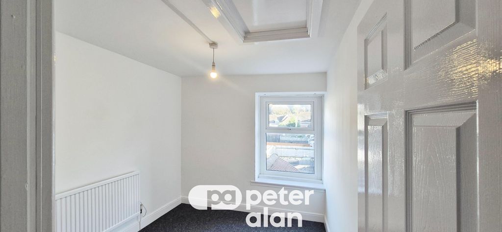 Additional image 4 of 3 bed property to rentRockingham Terrace, Neath SA11