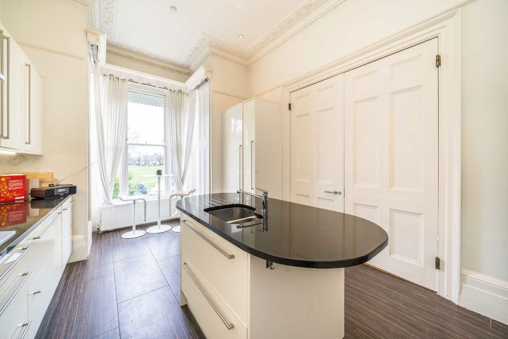 Additional image 5 of 2 bed flat to rentPortland Terrace, Richmond TW9
