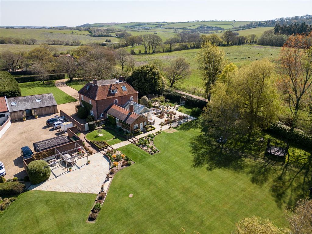 Additional image 4 of 6 bed detached house for saleCalbourne, Isle Of Wight PO30