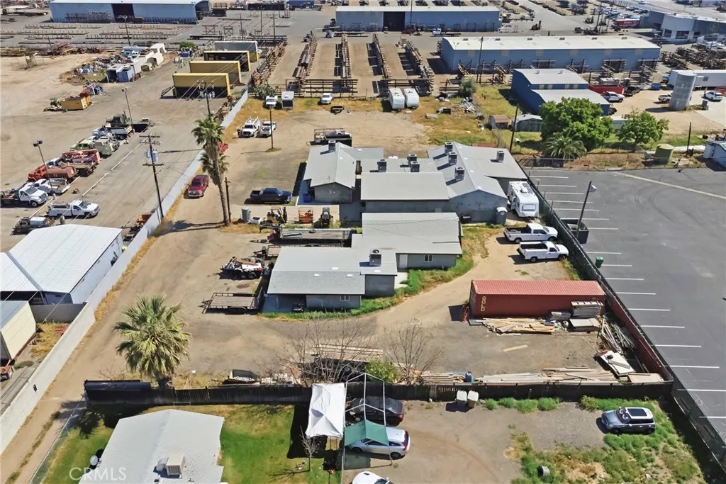 2800 Patton Way, Bakersfield, CA 93308